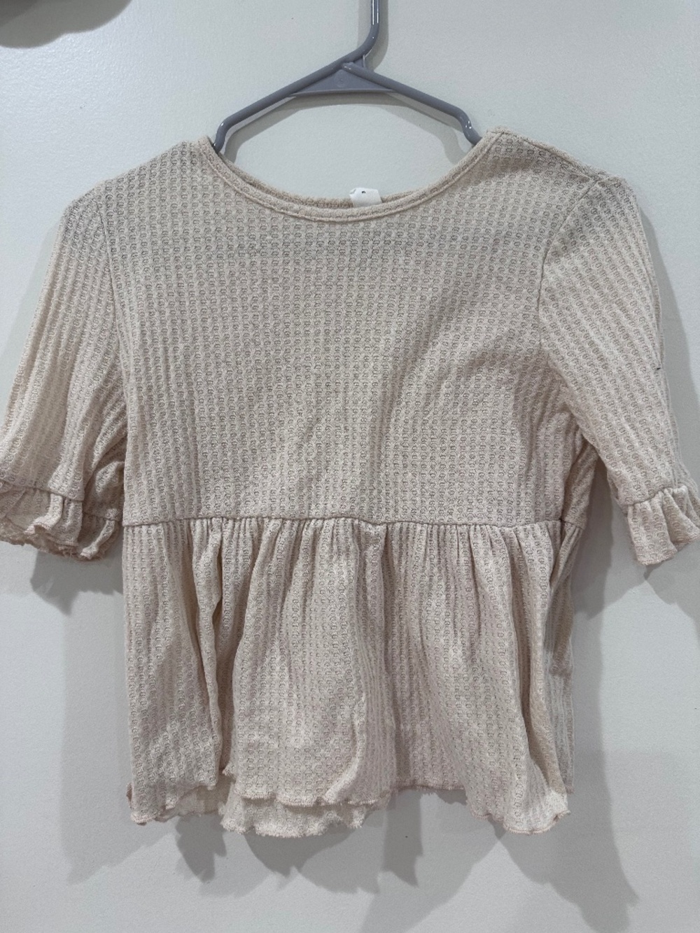 beige/tan blouse